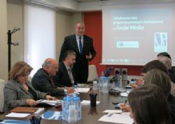 Ampliar foto: Si ests en medios sociales es porque sacas ventaja. Si no, ests perdiendo el tiempo