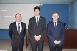Ampliar foto: El comisionado para la Agenda 2030 debati con los Colegios Profesionales de Aragn sobre los Objetivos de Desarrollo Sostenible