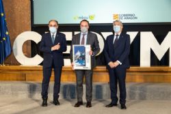 Ampliar foto: La Asociacin de Colegios Profesionales de Aragn recibe el Premio Especial de Cepyme