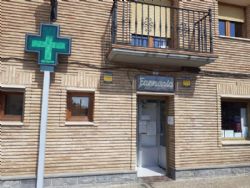 Ampliar foto: Farmacuticos aragoneses presentan en las Cortes un plan para salvar a la farmacia rural